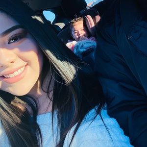 Meet your Posher, Carolina